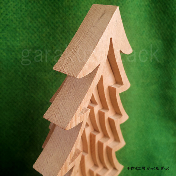 がらくたざっく★☆一点物★クリスマスシーズンにもお勧め♪北欧ナチュラルテイストな白木の立体木製ツリー①６段重ね 5枚目の画像