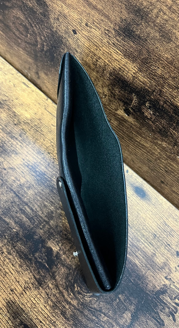 薄型二つ折り財布　コンパクト財布　ブラック　かさばらないサイフ 3枚目の画像