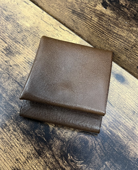 薄型二つ折り財布　コンパクト財布　持ちやすい　ダークブラウン 小さなサイフ　プレゼントに 1枚目の画像