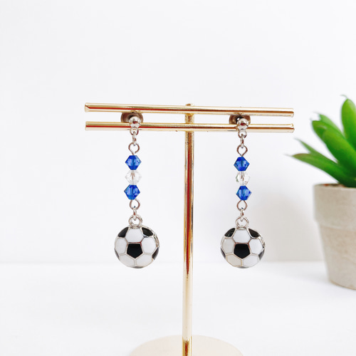 サッカー ピアス 応援 ブルー 青 ピアス（その他） こまものや 通販