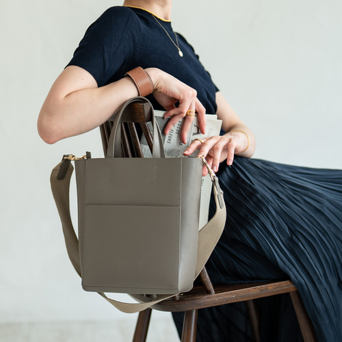 レザーラボラトリー Leather Laboratory 本革レディース 縦型