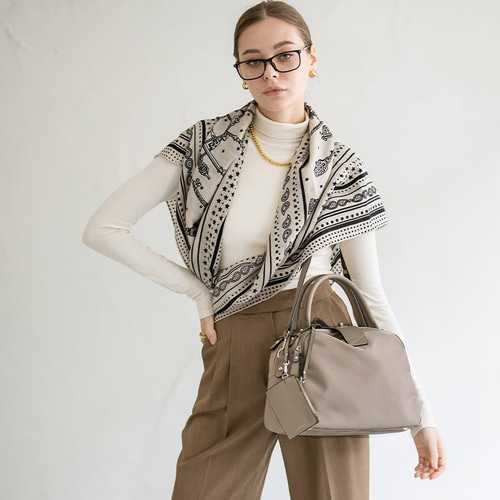 ナイロン 本革 ショルダーバッグ ゴールド金具 ブラック [loche ナイロン 本革 ショルダーバッグ ゴールド金具 ブラック [loche