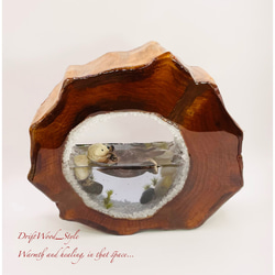 一つ限りの流木アート 海に浮かぶラッコ ジオラマ 流木 フィギュア 置物 インテリア レジン テラリウム 生き物 N2 6枚目の画像