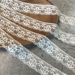 再販 お買い得【在庫処分品】10m ラッセルレース 両耳スカラップ 花柄 日本製 lace-No,144-10 1枚目の画像