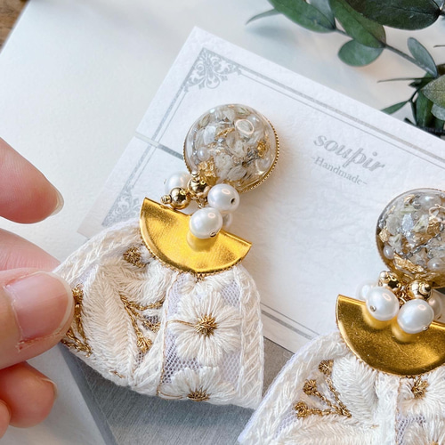 大ぶりチュールインド刺繍リボンタッセルイヤリング/ピアス イヤリング 