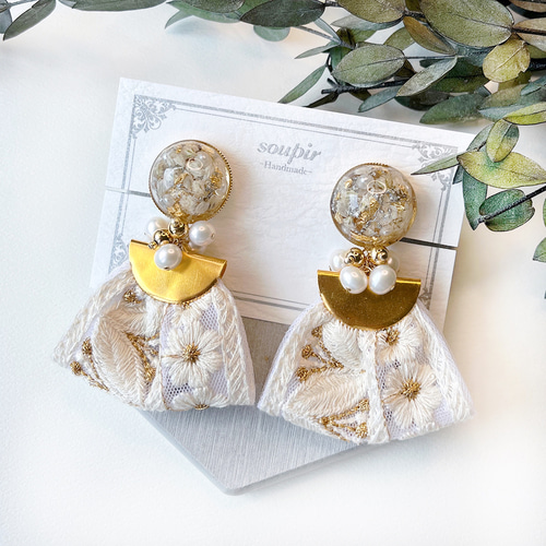 大ぶりチュールインド刺繍リボンタッセルイヤリング/ピアス イヤリング