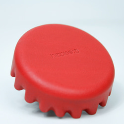 瓶蓋皮革置物盤 置物小皮盤 ( 黃 / 紅 / 黑 ) 第4張的照片