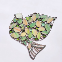 葉っぱ模様の緑の鳥〈ステンドグラス〉〈ウォールバード〉 4枚目の画像
