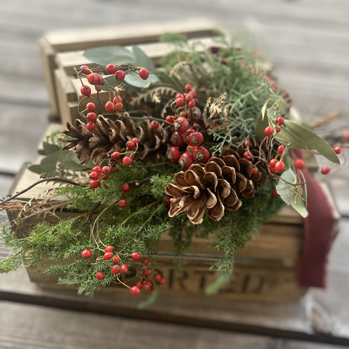 46㎝　コットンとローゼルのクリスマススワッグ　フレッシュ針葉樹　野バラの実 46㎝ コットンとローゼルのクリスマススワッグ フレッシュ針葉樹 野