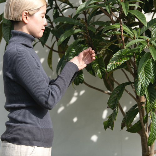 Drop Dead ニット セーター Oli着用 bmth Drop Dead ニット セーター Oli着用 bmth