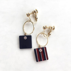 (全2色)Asymmetry square hoop stripe pierce/earring 3枚目の画像