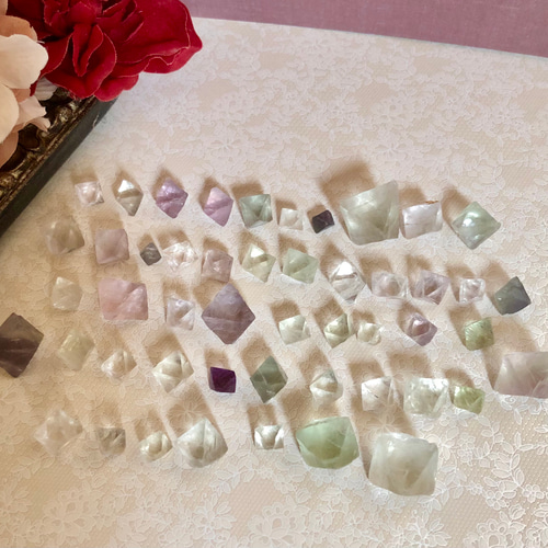 フローライト(蛍石) 110g mixカラー 結晶詰め合わせセットD 穴無し