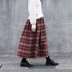 【即納】タータンチェック ロングスカート（ビスケット × ポピーレッド） 2枚目の画像