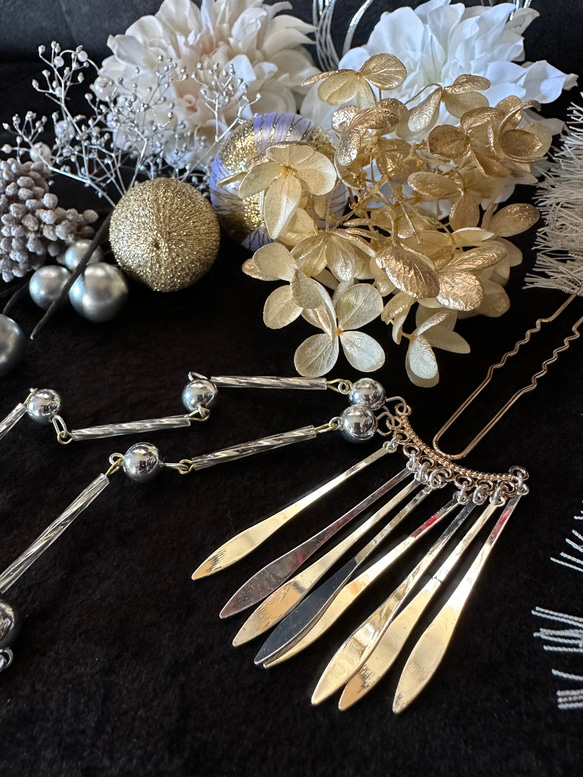 【豪華】 髪飾り 成人式髪飾り 卒業式髪飾り 簪付き 水引 白 金 銀 ベージュ 8枚目の画像