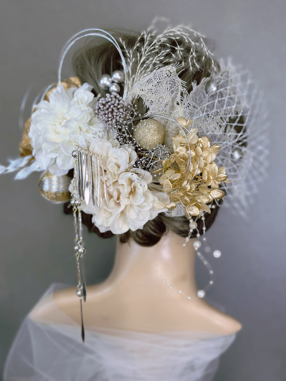 【豪華】 髪飾り 成人式髪飾り 卒業式髪飾り 簪付き 水引 白 金 銀 ベージュ 3枚目の画像