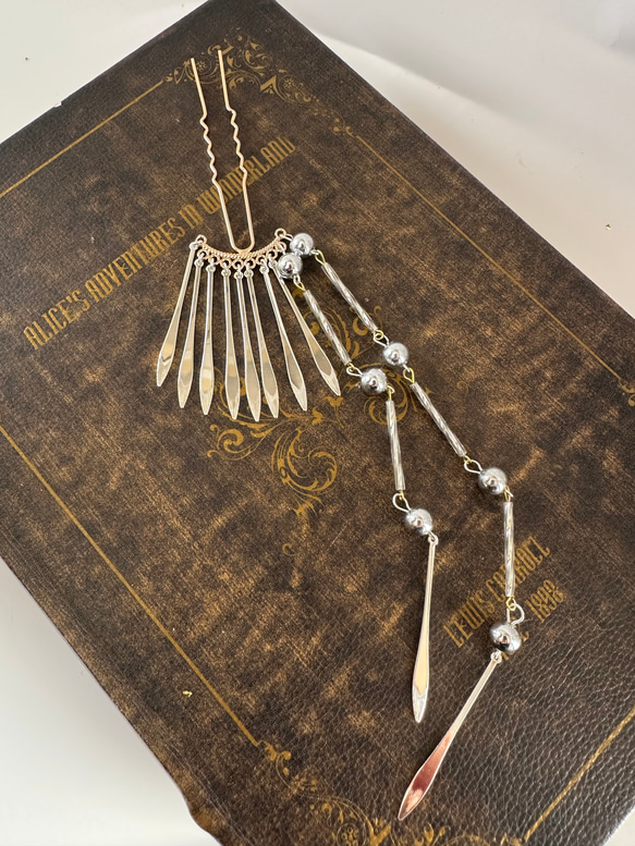 【豪華】 髪飾り 成人式髪飾り 卒業式髪飾り 簪付き 水引 白 金 銀 ベージュ 6枚目の画像