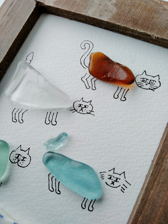シーグラスアート「猫たち」　ミニ額　イラスト 3枚目の画像