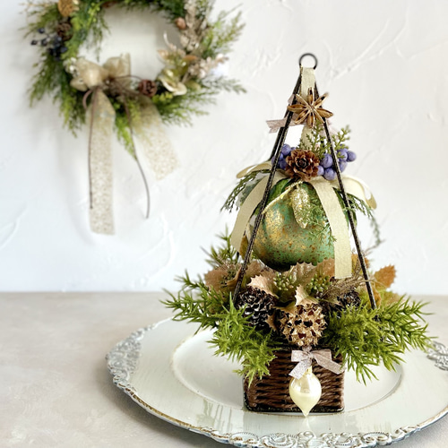 ゴールドとグリーンの大人可愛いクリスマスツリー アーティフィシャル