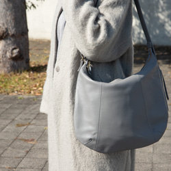 美品✨ ジャックルコー ハンドバッグ リヨン レザー グレー A4収納可 柔らかな本革 a4が入る ショルダーバッグ シュリンクレザー グレー