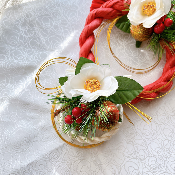 白椿の小さな正月飾り ミニしめ縄飾り しめ縄リース 2023 玄関飾り