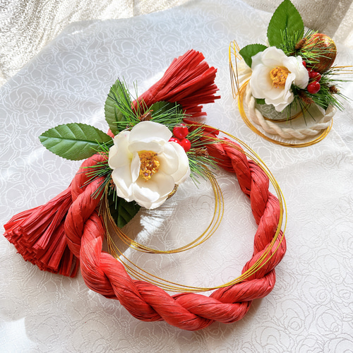 白椿の小さな正月飾り ミニしめ縄飾り しめ縄リース 2023 玄関飾り