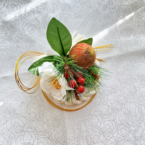 白椿の小さな正月飾り ミニしめ縄飾り しめ縄リース 2023 玄関飾り