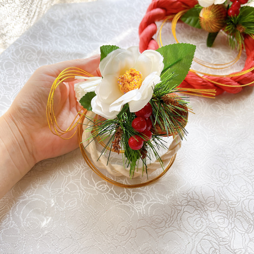 白椿の小さな正月飾り ミニしめ縄飾り しめ縄リース 2023 玄関飾り