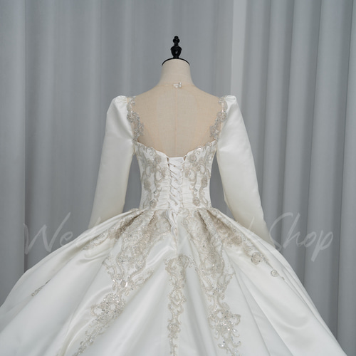 結婚式 ウエディングドレス オーダーメイド可能 長袖 華やかな引き裾