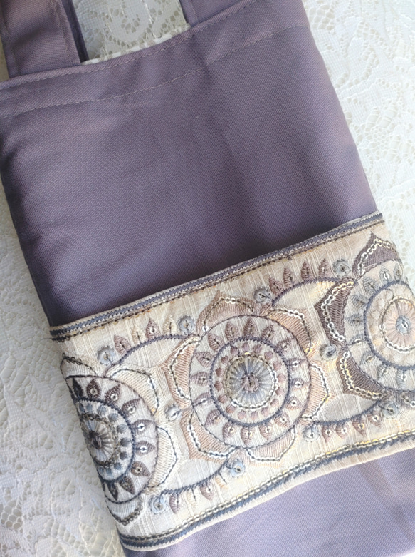 インド刺繍リボンをあしらったマチなしミニトートバッグ 5枚目の画像