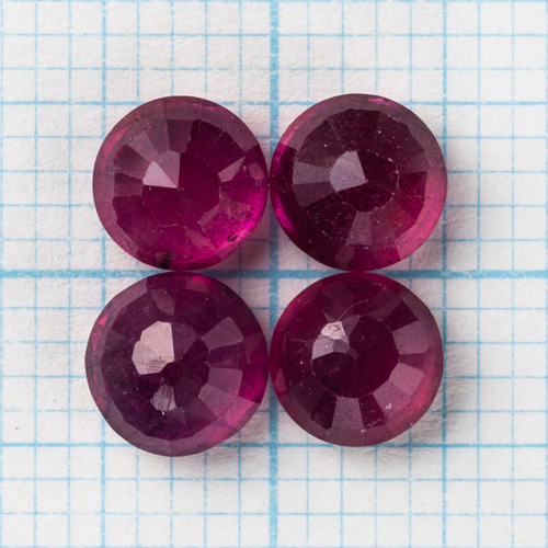 1粒売り ルビーAA++ ルース ラウンドファセットカット5×5mm 天然石