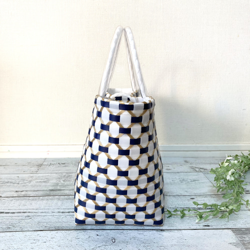 受注制作】プラかごバッグ ダイヤ柄 Mサイズ ネイビー系