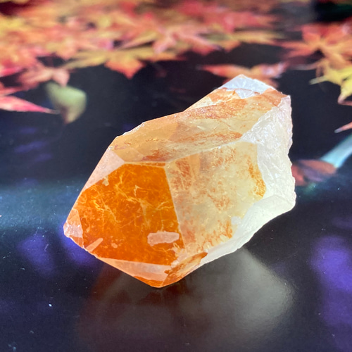 蜜柑の水晶 ✨タンジェリンクォーツポイントラフストーン原石
