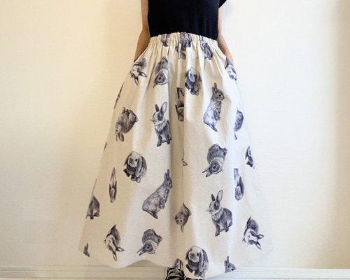 ウサギ！CRESCENT ロングスカート M 新品 クレッシェント ウサギ様専用！CRESCENT ロングスカート M 新品 クレッシェント - メルカリ