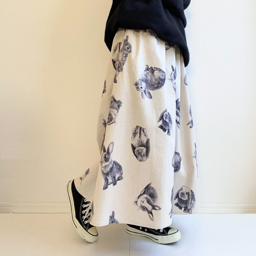子うさぎのロングスカート＊もふもふウサギ＊マキシ丈＊ポケット付き