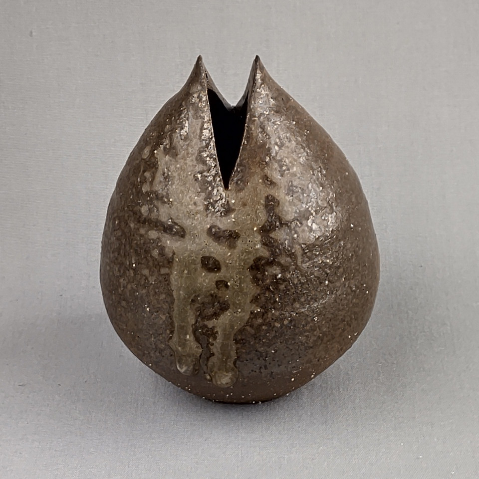 花入れ　焼締め　薪窯　【商品番号：00018】