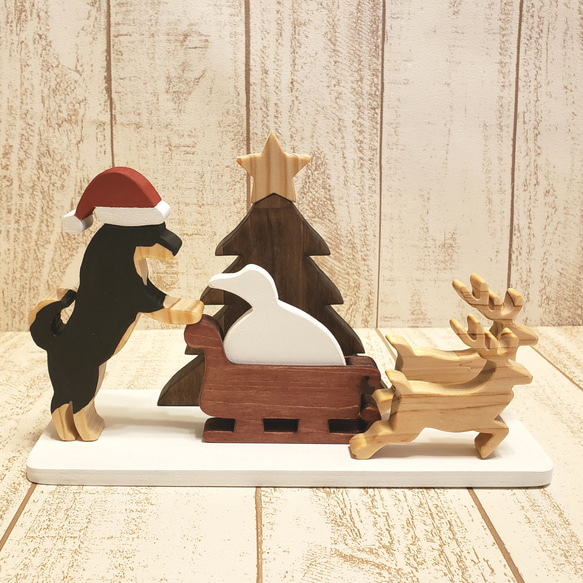 受注制作☆クリスマス☆黒柴 柴犬が遊ぶクリスマス飾り☆Christmas☆Xmas☆犬種・動物の変更可能！ 1枚目の画像