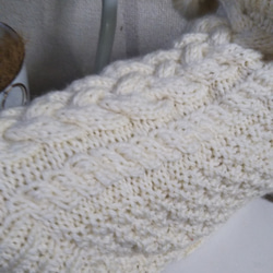 Lサイズケーブル編みの暖かなセーター出来ました! 2枚目の画像