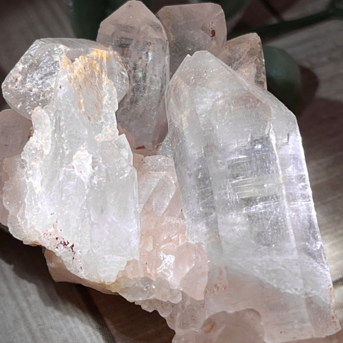 ヒマラヤ✨ マニカラン産 ピンク水晶 原石 ラフストーン