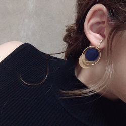 Asymmetry color pallet pierce/earring(Navy×Mustard) 2枚目の画像