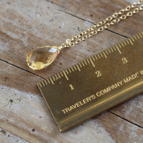 11月誕生石・シトリン＜宝石質・ブリオレットカット＞のネックレス