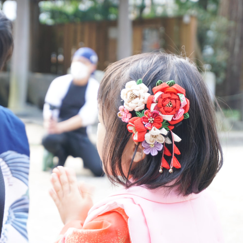 つまみ細工 髪飾り クリップ 七五三 椿 梅 ヘアクリップ・バナナ