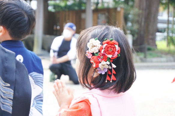 つまみ細工 髪飾り クリップ 七五三 椿 梅 1枚目の画像