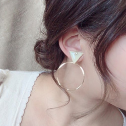Triangle▽ bighoop pierce/earring(Ivory) 2枚目の画像