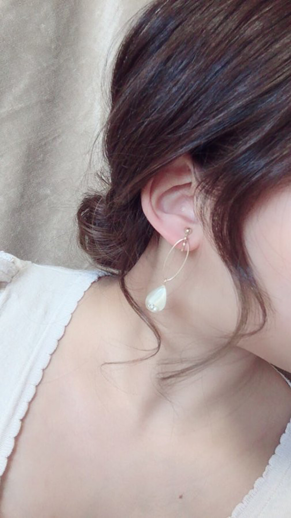 Asymmetry Shizuku square oval hoop pierce/earring 3枚目の画像