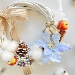 【お値下げ】リース　おしゃれ　可愛い　人気　自然素材　花　造花　ポインセチア　木の実　ブルー　クリスマス 3枚目の画像