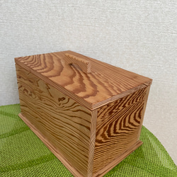 蓋付き小物入れ　杉の木　木箱　　　　　　　　　　　　〜杉の浮造り表面仕上げ〜 4枚目の画像