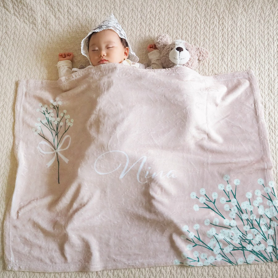 お急ぎ発送OK 出産祝い 女の子 赤ちゃん プレゼント 名前入りブランケット かすみそうブーケ