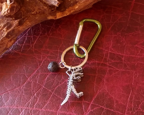 KK001 Born Saurus 恐竜／ティラノサウルス／モスグリーン／天然石