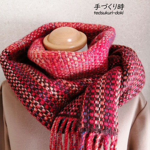 手織りマフラー ざっくり織りの赤系 柔らかめのボーダー柄 1点もの  