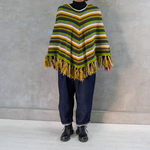 冬に大人可愛い‼️【手編みニット】 ポンチョ マスター ブラウン